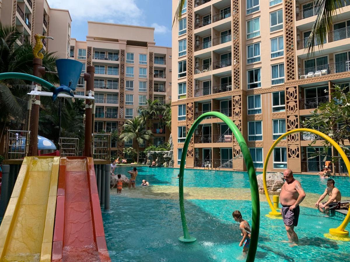 Atlantis Condo Resort Jomtien Beach Extérieur photo