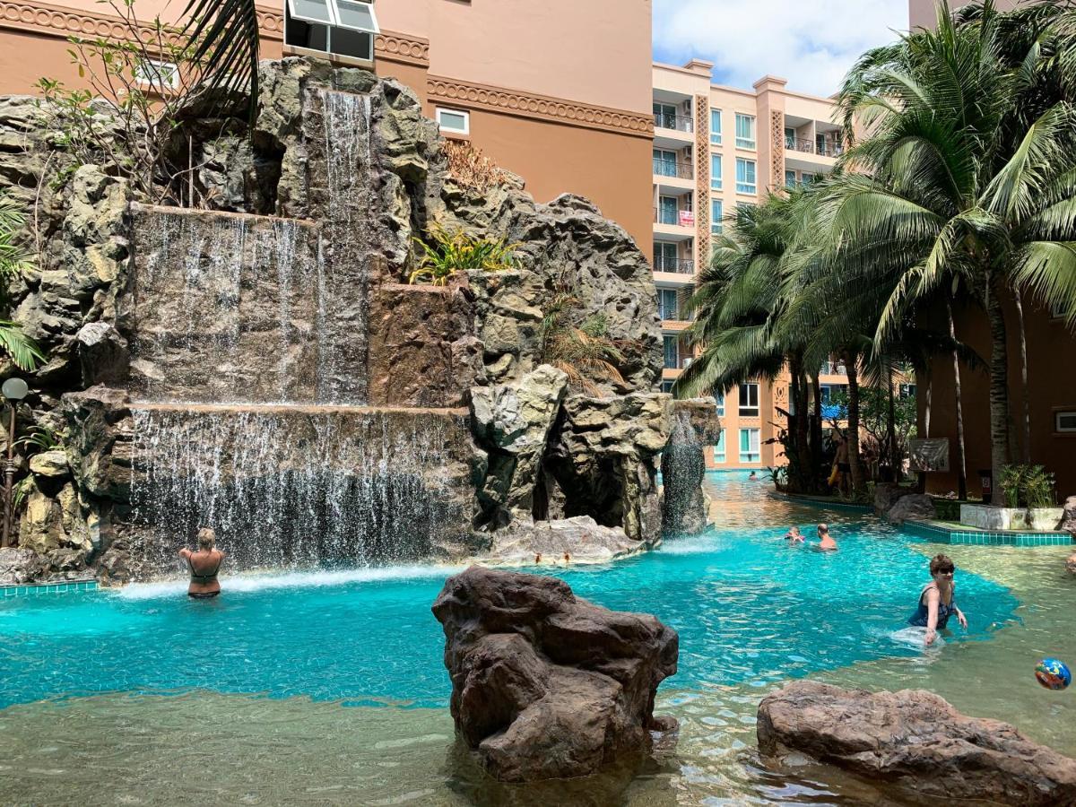 Atlantis Condo Resort Jomtien Beach Extérieur photo
