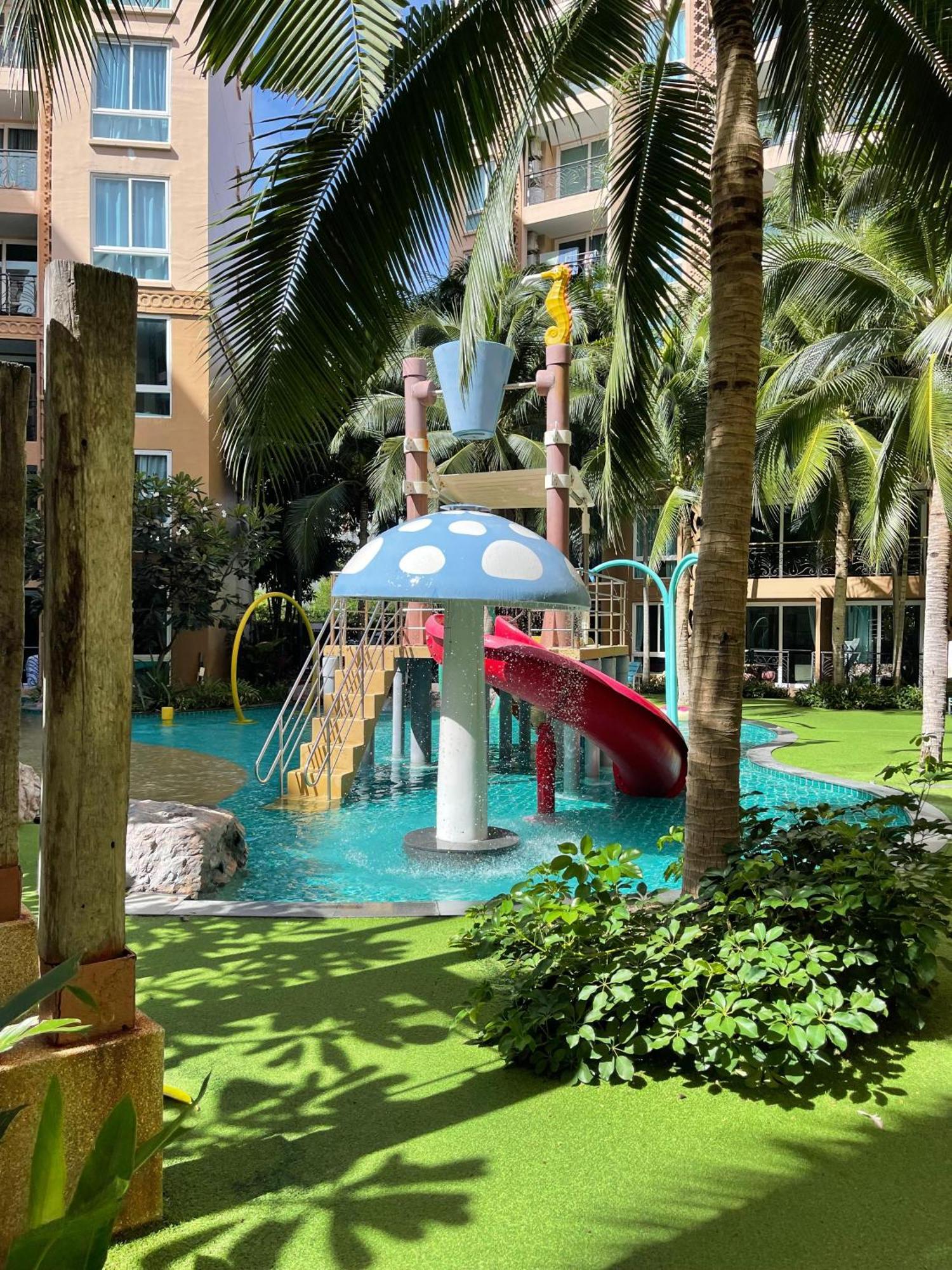 Atlantis Condo Resort Jomtien Beach Extérieur photo